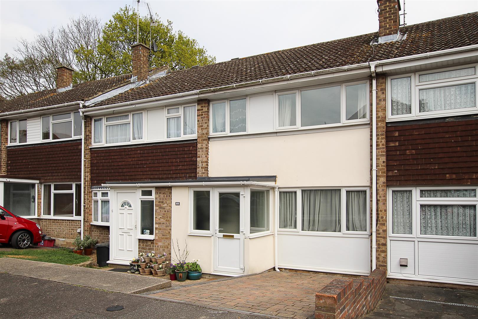 Wistaria Close, Pilgrims Hatch Keith Ashton